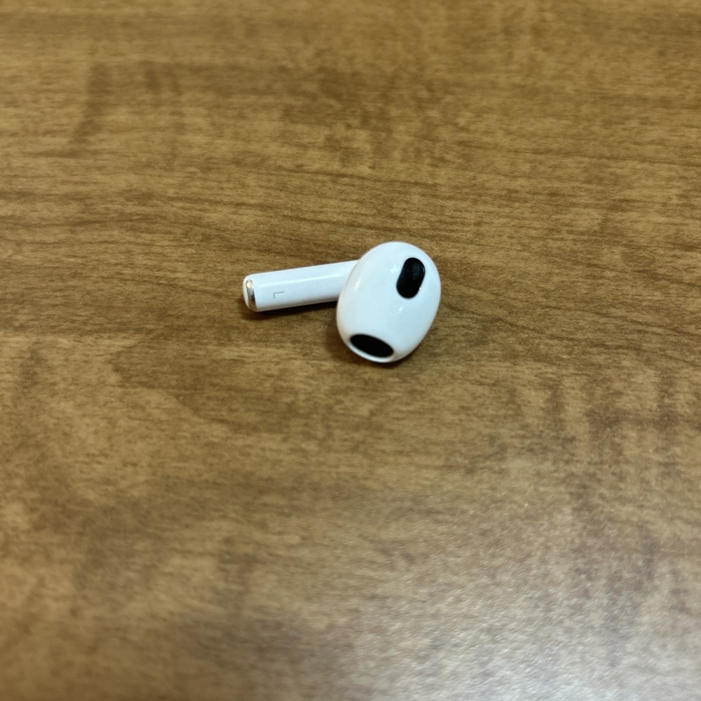 AirPods 3rd Generation Replacement Left AirPod (A2564) - Picture 2 of 3